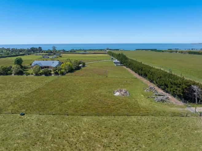 29 and 7 Skevingtons Road, Hapuku