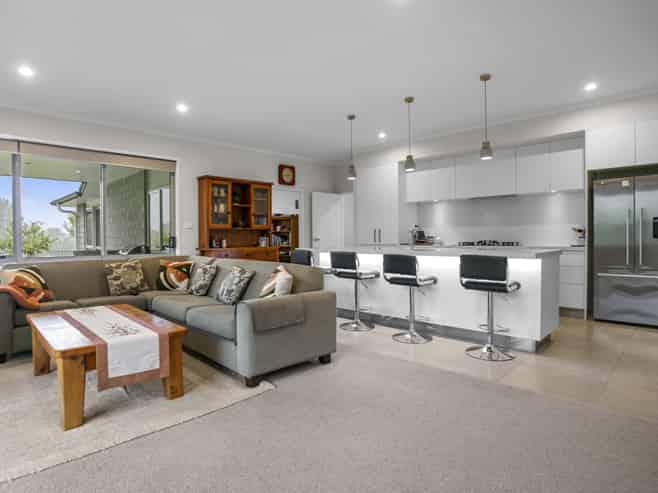 53 Highfields Drive, Katikati