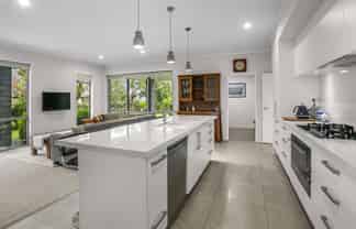 53 Highfields Drive, Katikati