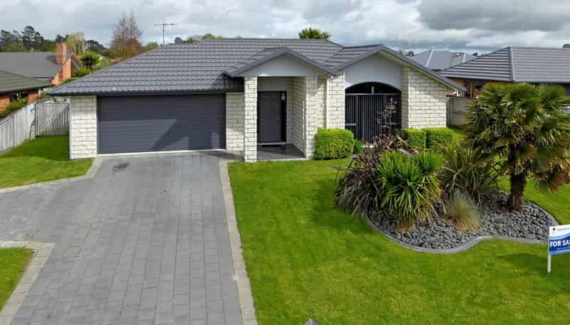 10 St James Drive, Rototuna