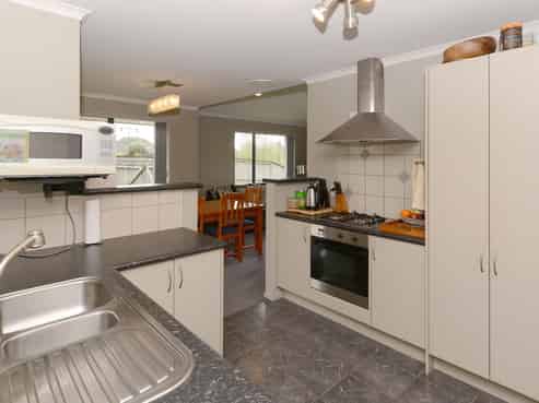 10 St James Drive, Rototuna