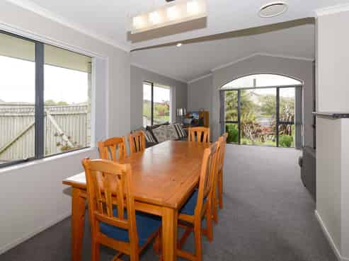 10 St James Drive, Rototuna