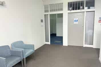 76M² OFFICE FOR LEASE
