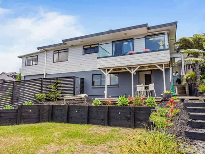1 Orewa Heights Crescent, Orewa