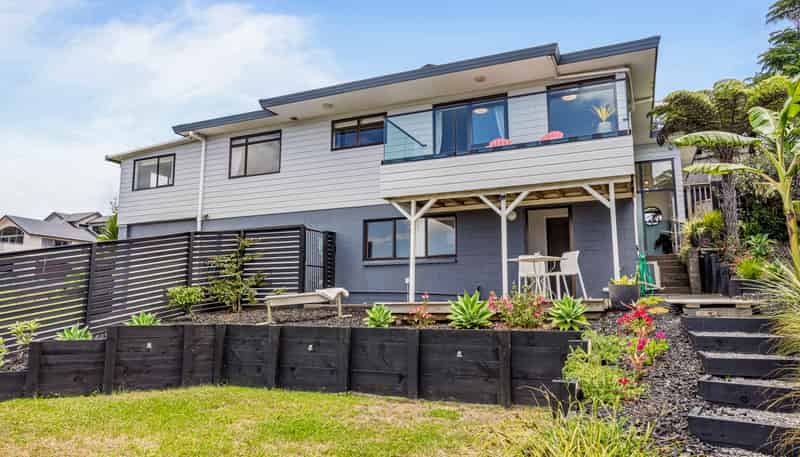 1 Orewa Heights Crescent, Orewa