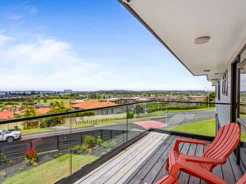 1 Orewa Heights Crescent, Orewa