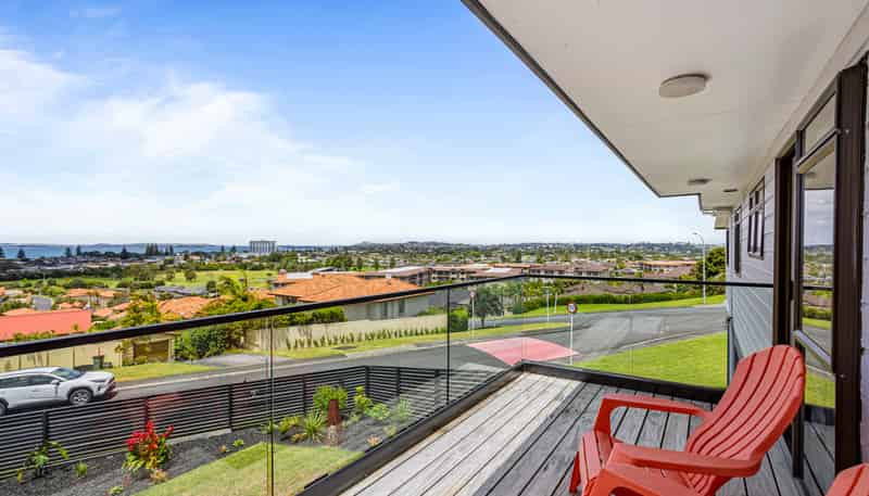 1 Orewa Heights Crescent, Orewa