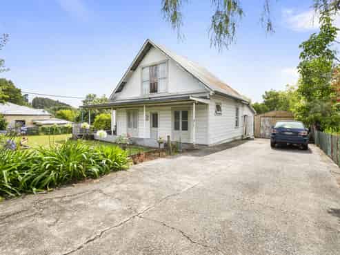 19 Milne Street, Hunterville