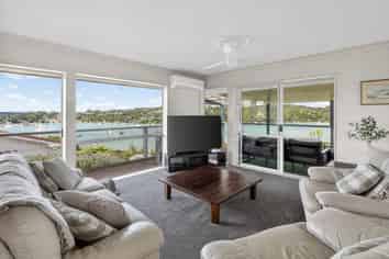 15 Okiato Road, Russell