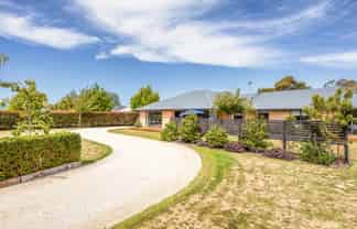 6 Willowside Place, Amberley