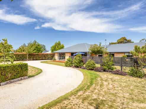 6 Willowside Place, Amberley