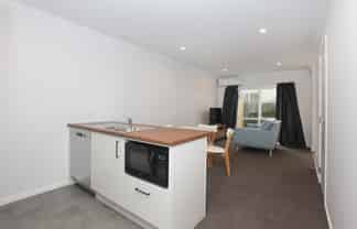 15/10 Burrows Place, Dinsdale