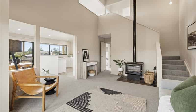 20B Mahoe Street, Matua