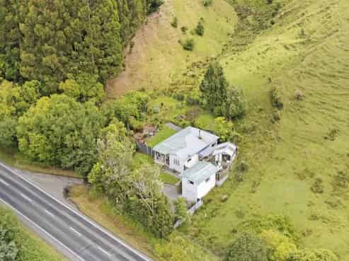 3677 State Highway 1, Hunterville