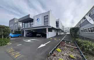Modern Takapuna Office Options | Up to 371 m2