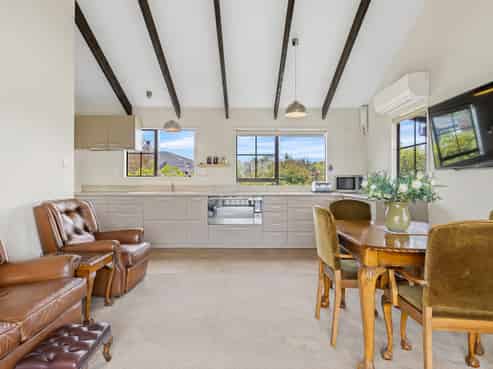 34 Main North Road, Woodend