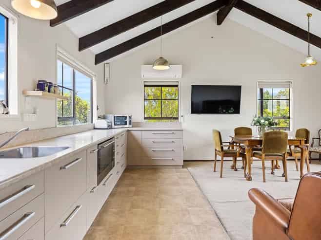 34 Main North Road, Woodend