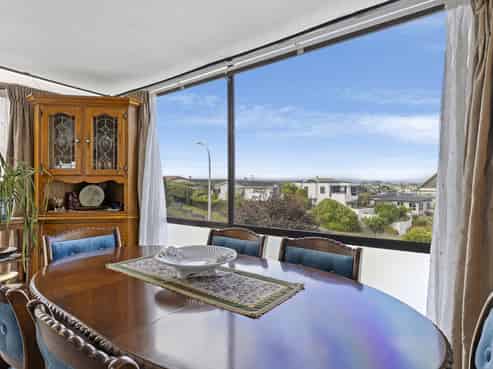 22 Birch Street, Hilltop