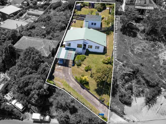 25 Miles Crescent, Newlands