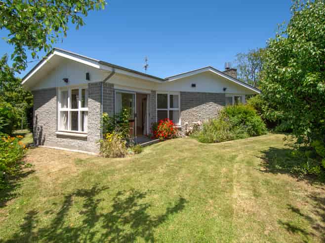 49 Torquay Place, Bryndwr