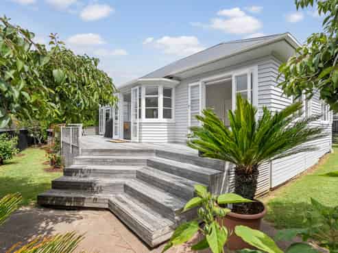 67A Premier Avenue, Point Chevalier