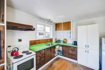 28 Fleming Crescent, Maraenui