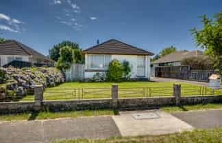 28 Fleming Crescent, Maraenui