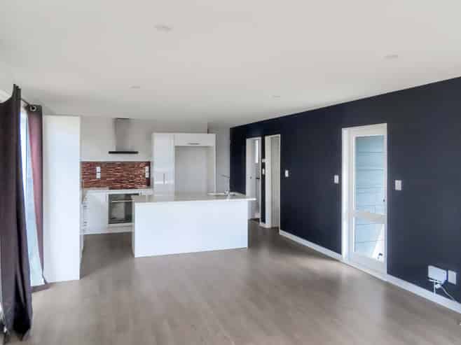 42 Outram Grove, Kelson