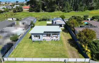 62 Nash Parade, Foxton Beach