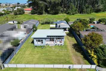 62 Nash Parade, Foxton Beach