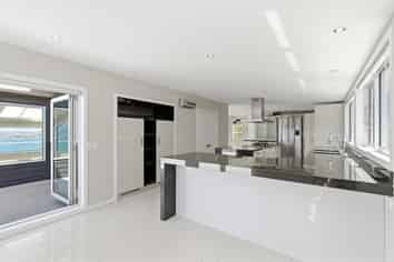 12 Brasch Way, Kaiwharawhara