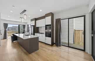 46 Parahau Road, Papakura