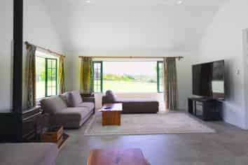 91 Trig Road, Whitford , Howick