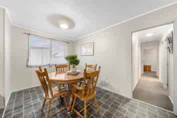 2/8 Martha Lane, Clendon Park