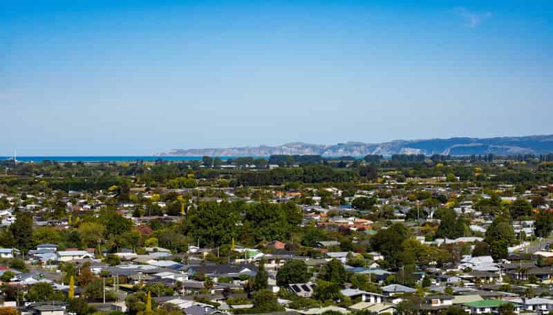 14 Ridgeway Tce, Taradale