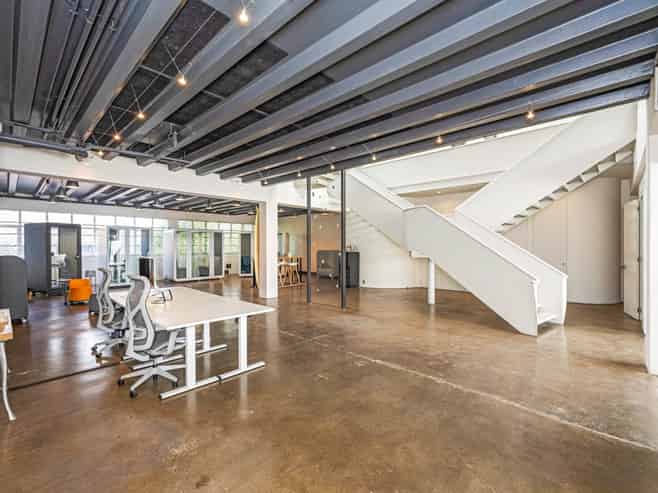 ICONIC CHARACTER TROPHY
