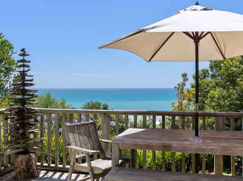 37/30 Beach Road, Waiiti