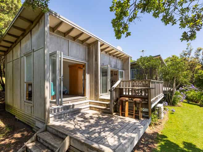 37/30 Beach Road, Waiiti