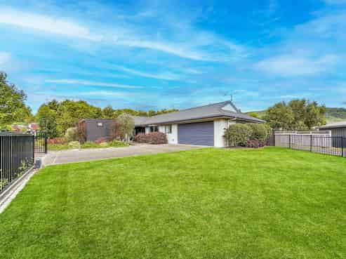 10 Yasmin Lane, Kinloch