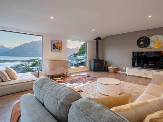 3 Conifer Lane, Queenstown