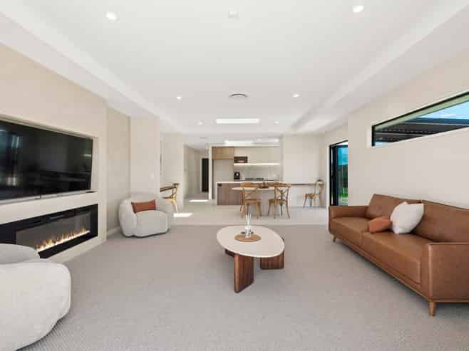 44 Makomako Crescent, Wharewaka