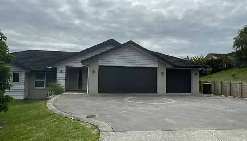 11 Imperial Place, Flat Bush