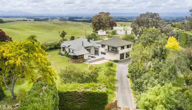 852 Penny Road, Awahuri