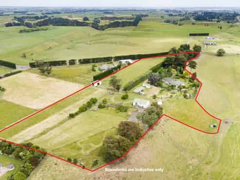 852 Penny Road, Awahuri