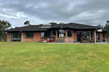 355 Kiwitahi Road, Helensville