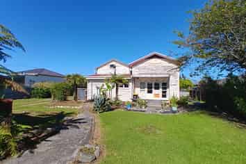 129 Russell Street, Westport