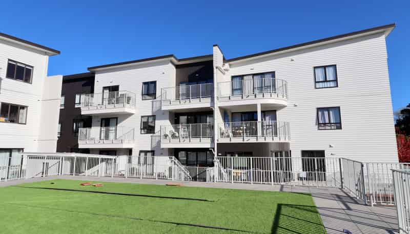 15A/132 Stancombe Road, Flat Bush