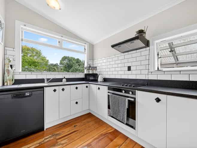 230A Gordon Street, Lansdowne