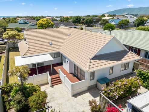 318 Manly Street, Paraparaumu Beach