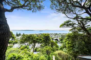 5 Karaka Street, Eastbourne